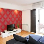 Appartement And Plaza