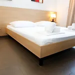 And Plaza Appartement Vodice