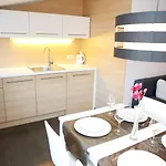 And Plaza Apartment Vodice