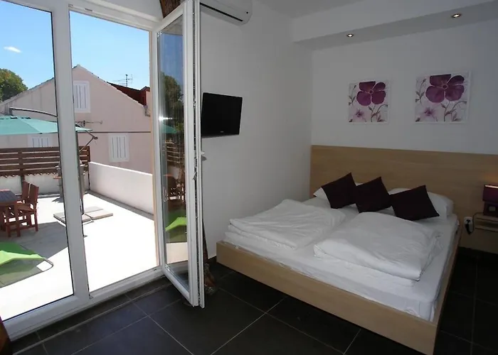 And Petar Apartamento *